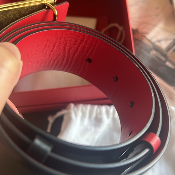 Reversible Valentino belt worn twice - with original dust bag and box - Picture 6 of 8